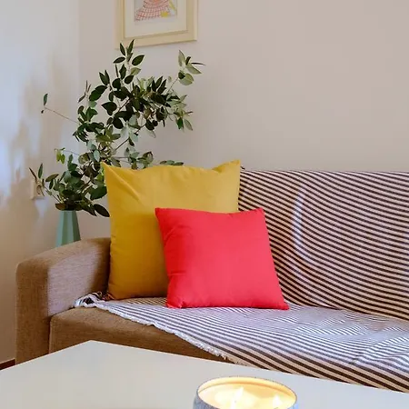 Chic & Cozy Vibrant Flat * La Canea